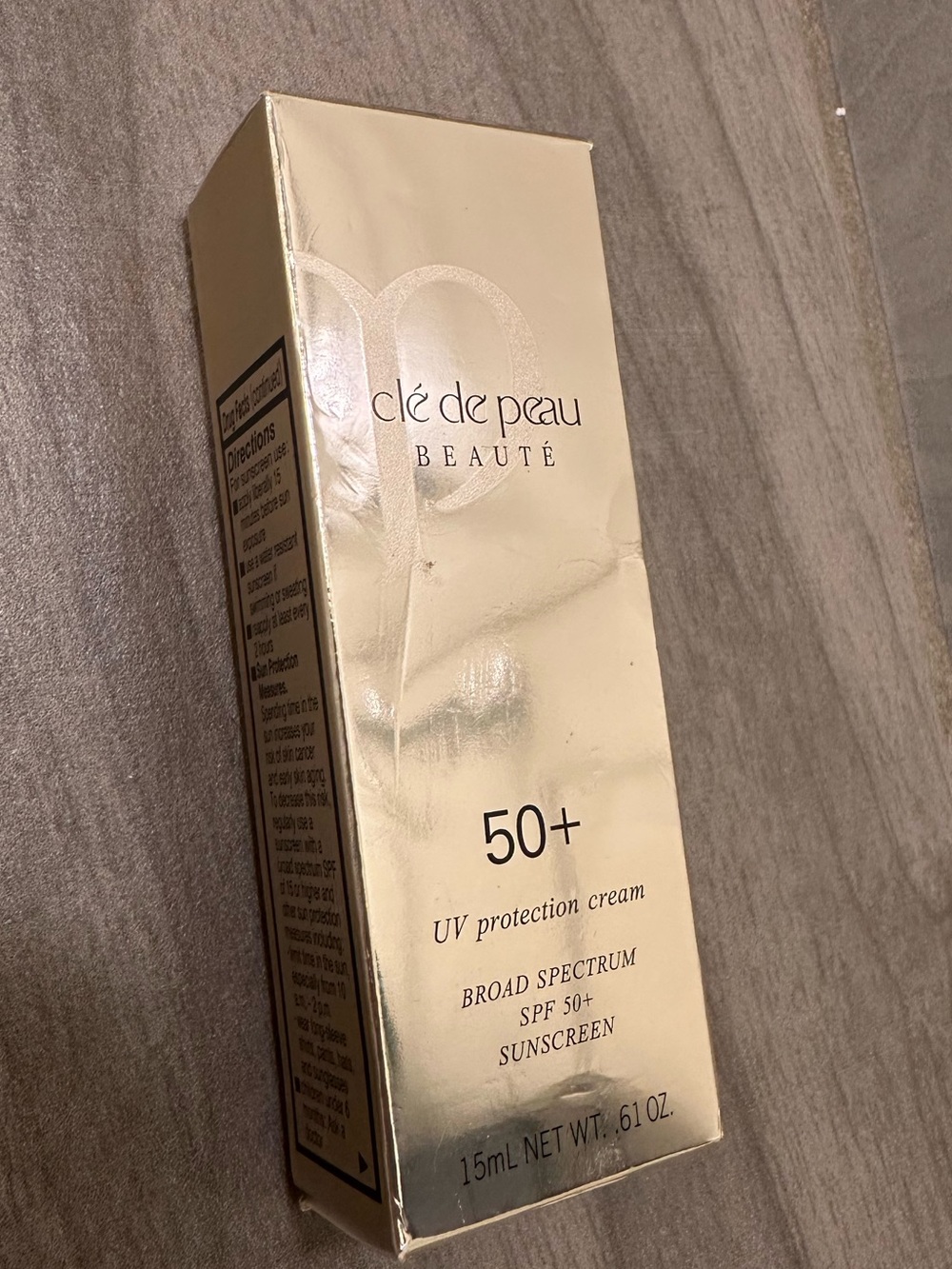 Cle De Peau Beauté UV Protection Cream SPF 50+ - travel size 15ml - Picture 2 of 6